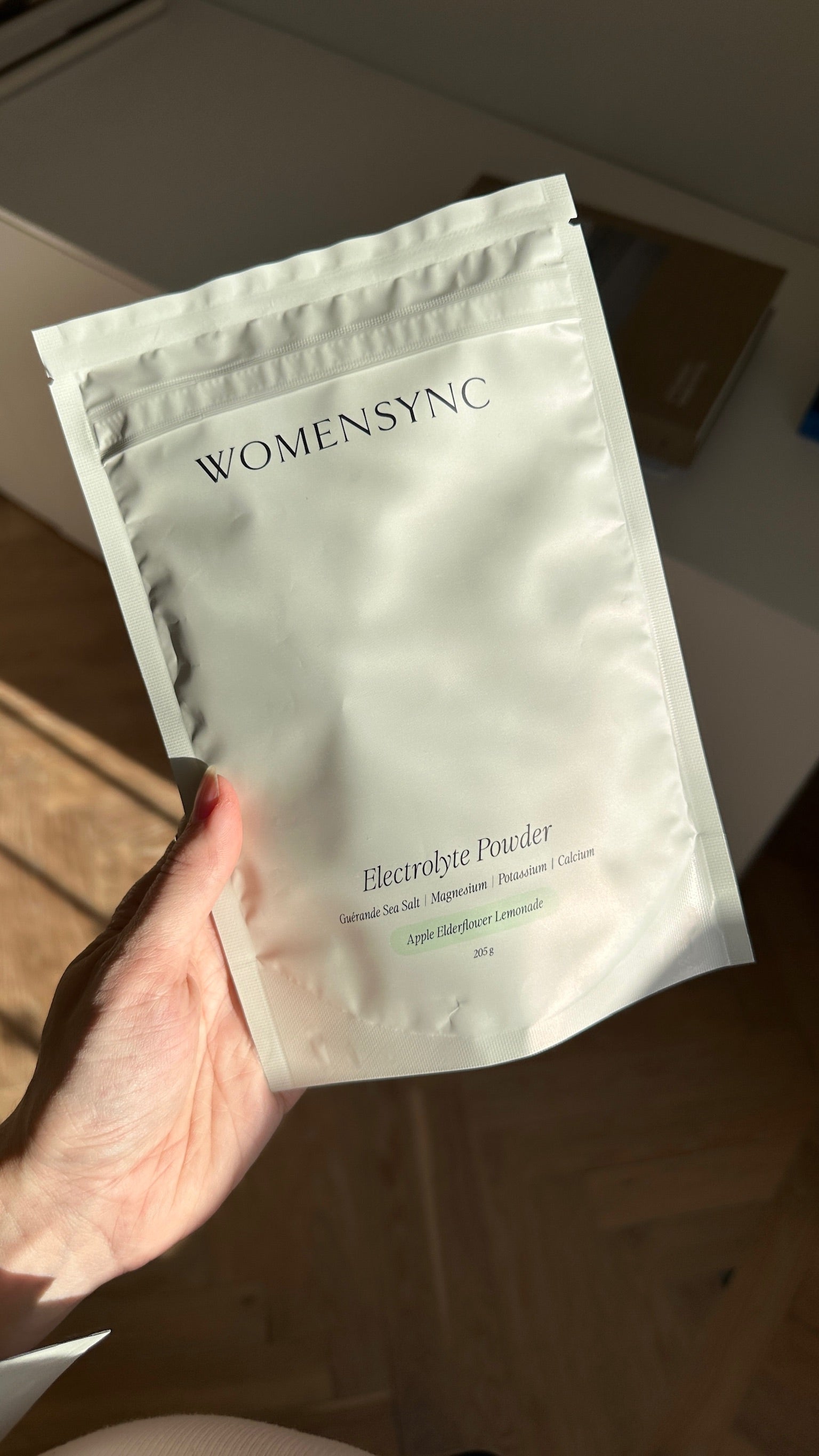 Electrolyte með epli, elderflower og sítrónu